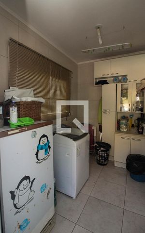 Casa à venda com 201m², 3 quartos e 6 vagasÁrea de Serviço