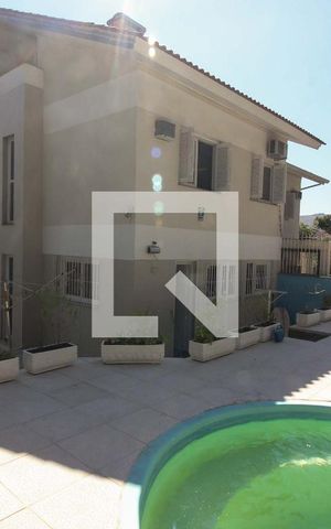 Casa à venda com 201m², 3 quartos e 6 vagasPiscina