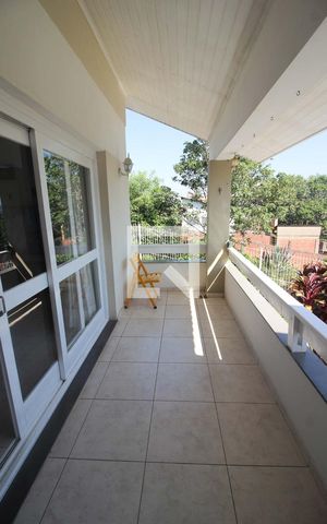 Casa à venda com 201m², 3 quartos e 6 vagasSacada da Sala