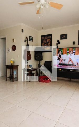 Casa à venda com 201m², 3 quartos e 6 vagasSala