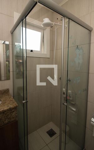 Casa à venda com 201m², 3 quartos e 6 vagasBanheiro Social
