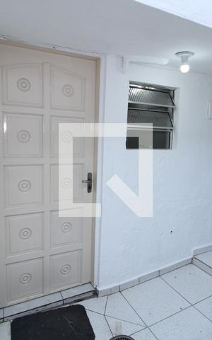 Casa para alugar com 60m², 1 quarto e sem vagaQuintal