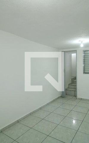 Casa para alugar com 60m², 1 quarto e sem vagaSuíte