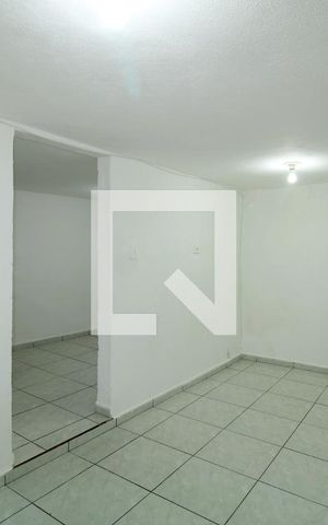 Casa para alugar com 60m², 1 quarto e sem vagaSuíte