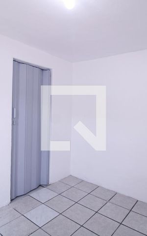 Casa à venda com 60m², 1 quarto e sem vagaQuarto