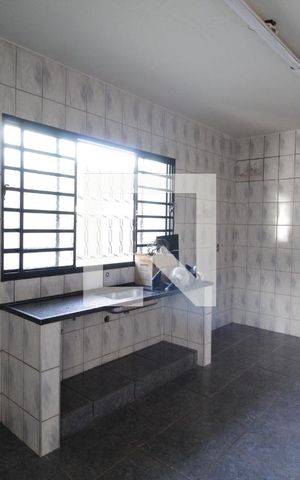 Casa para alugar com 139m², 2 quartos e 4 vagasCozinha