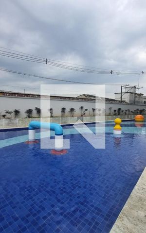 Apartamento à venda com 36m², 2 quartos e sem vaga Apartamento à venda com 36m², 2 quartos e sem vagaÁrea comum - Piscina 1