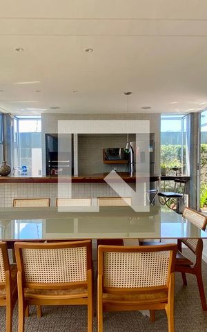 Casa à venda com 434m², 5 quartos e 4 vagas Casa à venda com 434m², 5 quartos e 4 vagasVaranda gourmet