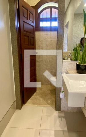 Casa à venda com 434m², 5 quartos e 4 vagas Casa à venda com 434m², 5 quartos e 4 vagasLavabo