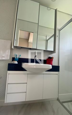 Casa à venda com 434m², 5 quartos e 4 vagas Casa à venda com 434m², 5 quartos e 4 vagasQuarto Suíte 2