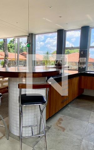 Casa à venda com 434m², 5 quartos e 4 vagas Casa à venda com 434m², 5 quartos e 4 vagasVaranda gourmet