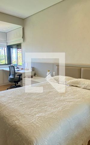 Casa à venda com 434m², 5 quartos e 4 vagas Casa à venda com 434m², 5 quartos e 4 vagasQuarto Suíte 2