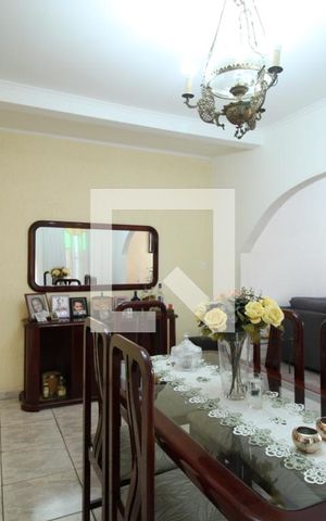 Casa à venda com 180m², 3 quartos e 1 vagaSala de Jantar