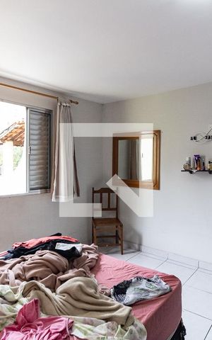 Casa à venda com 100m², 4 quartos e 1 vaga Casa à venda com 100m², 4 quartos e 1 vagaQuarto 1 da Casa 1