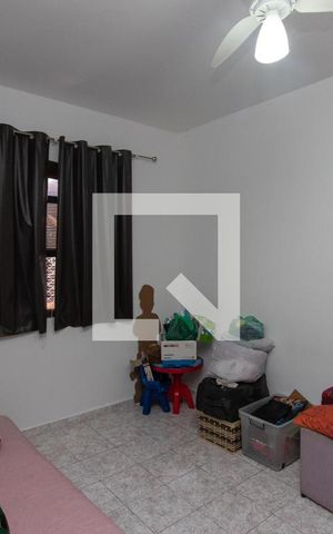 Casa à venda com 101m², 4 quartos e 2 vagas Casa à venda com 101m², 4 quartos e 2 vagasQuarto 3