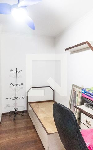 Casa de condomínio à venda com 400m², 4 quartos e 4 vagas Casa de condomínio à venda com 400m², 4 quartos e 4 vagasQuarto 1