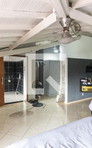 Casa de condomínio à venda com 400m², 4 quartos e 4 vagas Casa de condomínio à venda com 400m², 4 quartos e 4 vagasQuarto 4