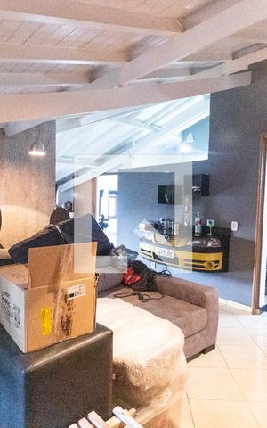 Casa de condomínio à venda com 400m², 4 quartos e 4 vagas Casa de condomínio à venda com 400m², 4 quartos e 4 vagasQuarto 4