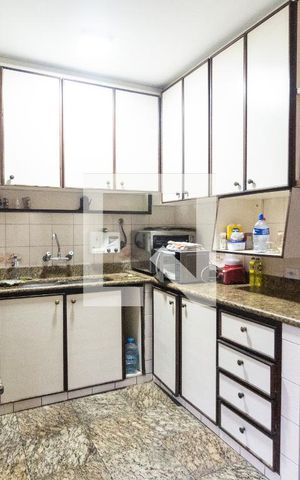 Casa de condomínio à venda com 400m², 4 quartos e 4 vagas Casa de condomínio à venda com 400m², 4 quartos e 4 vagasCozinha