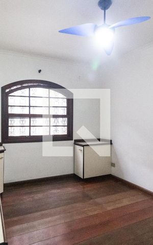 Casa de condomínio à venda com 400m², 4 quartos e 4 vagas Casa de condomínio à venda com 400m², 4 quartos e 4 vagasQuarto 2