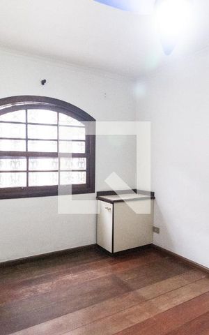 Casa de condomínio à venda com 400m², 4 quartos e 4 vagas Casa de condomínio à venda com 400m², 4 quartos e 4 vagasQuarto 2
