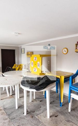 Casa de condomínio à venda com 400m², 4 quartos e 4 vagas Casa de condomínio à venda com 400m², 4 quartos e 4 vagasÁrea comum