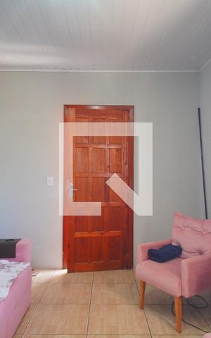 Casa à venda com 370m², 2 quartos e sem vaga Casa à venda com 370m², 2 quartos e sem vagaSala/Cozinha
