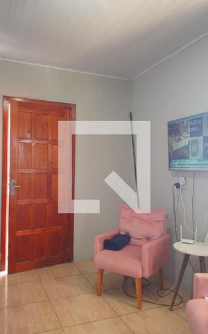Casa à venda com 370m², 2 quartos e sem vaga Casa à venda com 370m², 2 quartos e sem vagaSala/Cozinha