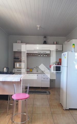 Casa à venda com 370m², 2 quartos e sem vaga Casa à venda com 370m², 2 quartos e sem vagaSala/Cozinha