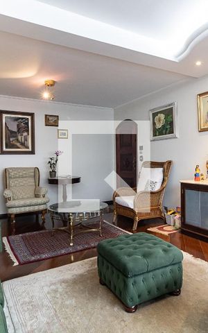 Casa para alugar com 196m², 3 quartos e 3 vagasSala