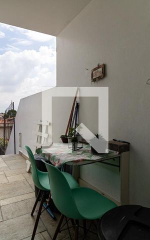 Casa para alugar com 196m², 3 quartos e 3 vagasCorredor Lateral