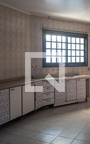 Apartamento à venda com 352m², 4 quartos e 2 vagas Apartamento à venda com 352m², 4 quartos e 2 vagasCozinha