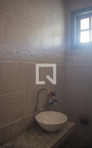 Apartamento à venda com 352m², 4 quartos e 2 vagas Apartamento à venda com 352m², 4 quartos e 2 vagasLavabo