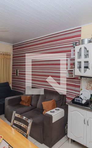 Casa à venda com 70m², 2 quartos e 1 vaga Casa à venda com 70m², 2 quartos e 1 vagaSala/Cozinha