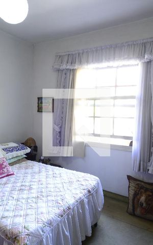 Casa à venda com 200m², 3 quartos e 2 vagasQuarto 1