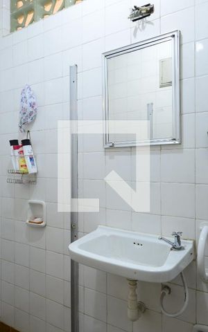 Casa à venda com 200m², 3 quartos e 2 vagasSuíte