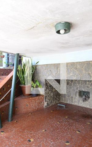 Casa à venda com 200m², 3 quartos e 2 vagasGaragem