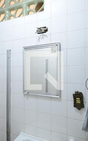 Casa à venda com 200m², 3 quartos e 2 vagasSuíte