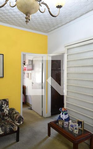 Casa à venda com 200m², 3 quartos e 2 vagasSala
