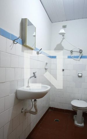 Casa à venda com 200m², 3 quartos e 2 vagasBanheiro Casa2