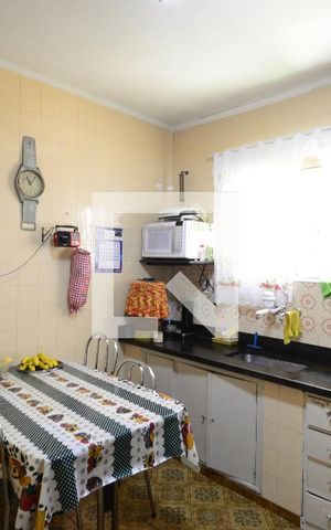 Casa à venda com 200m², 3 quartos e 2 vagasCozinha