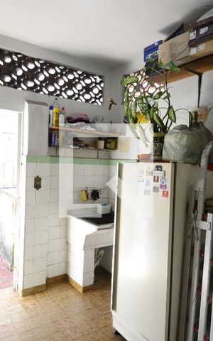 Casa à venda com 200m², 3 quartos e 2 vagasÁrea de Serviço