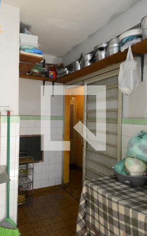 Casa à venda com 200m², 3 quartos e 2 vagasÁrea de Serviço