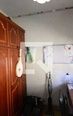 Casa à venda com 200m², 3 quartos e 2 vagasQuarto 2