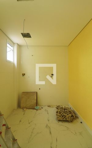 Apartamento à venda com 82m², 2 quartos e 1 vagaÁrea de Serviço