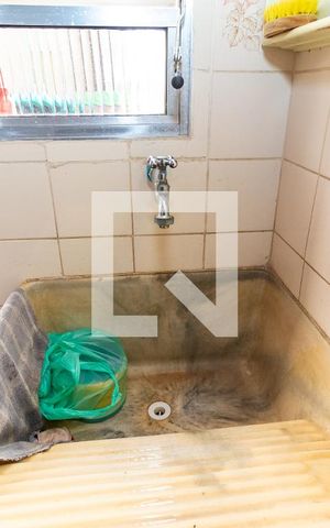 Casa à venda com 70m², 2 quartos e 2 vagas Casa à venda com 70m², 2 quartos e 2 vagasÁrea de Serviço