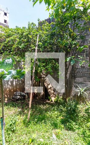 Casa à venda com 70m², 2 quartos e 2 vagas Casa à venda com 70m², 2 quartos e 2 vagasQuintal