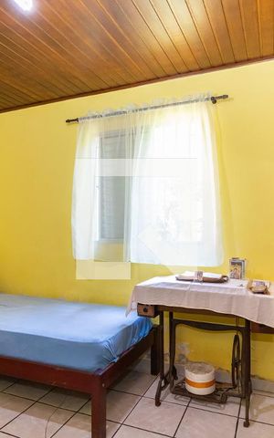 Casa à venda com 70m², 2 quartos e 2 vagas Casa à venda com 70m², 2 quartos e 2 vagasQuarto 2