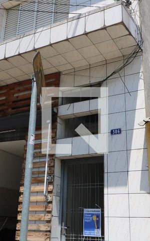 Apartamento para alugar com 55m², 2 quartos e sem vagaFachada