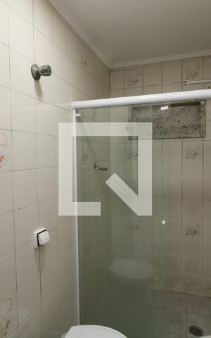 Apartamento para alugar com 55m², 2 quartos e sem vagaBanheiro